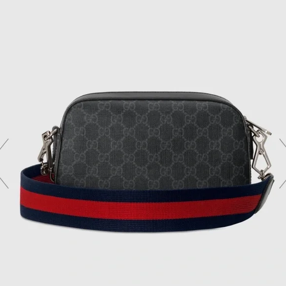- Gucci GG BLACK SHOULDER BAG